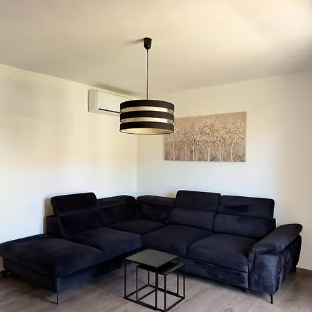 M&e Mokošica