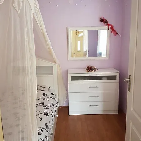 Apartment M&e
