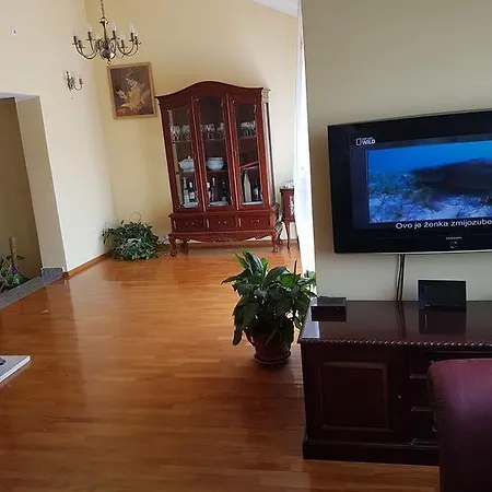 M&e * Mokošica
