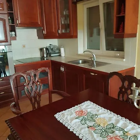 Apartment M&e *
