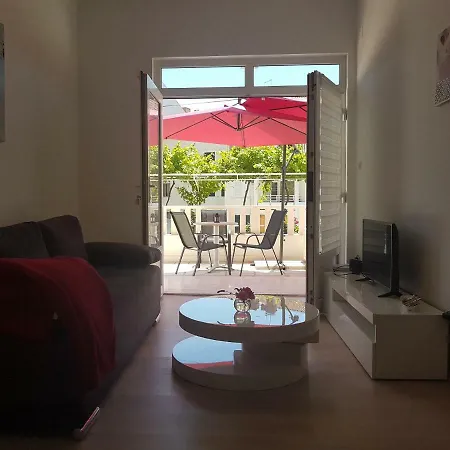 M&e Apartment