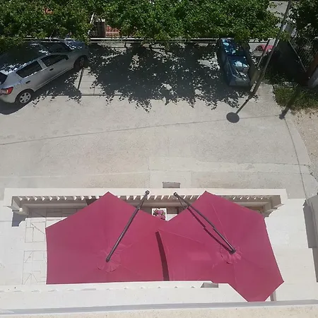 M&e Apartment