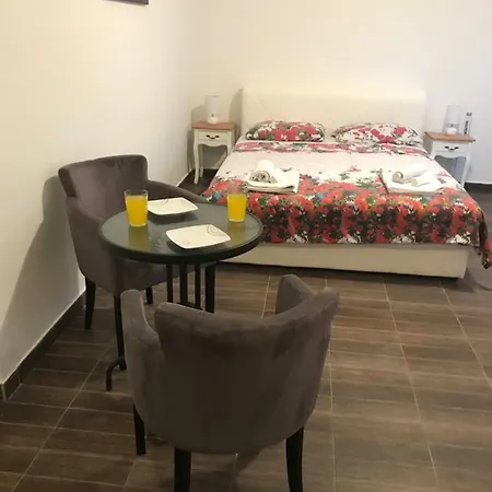 M&e * Mokošica