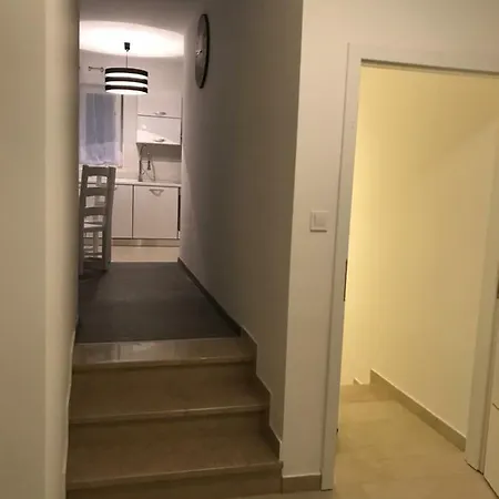 M&e Apartment